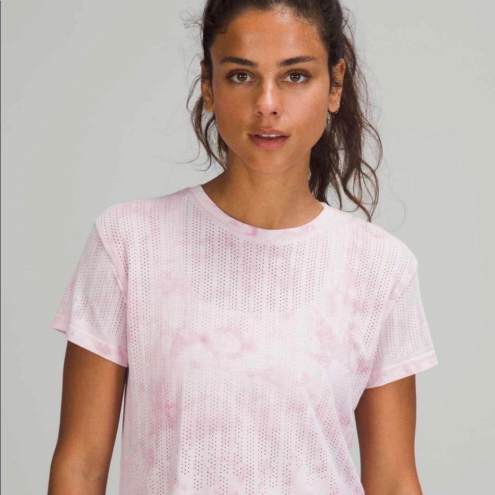 Lululemon Train to Be Short Sleeve Shirt